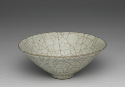 图片[2]-Bowl in bluish gray glaze with foliaated rim Ko ware, Southern Sung dynasty-China Archive